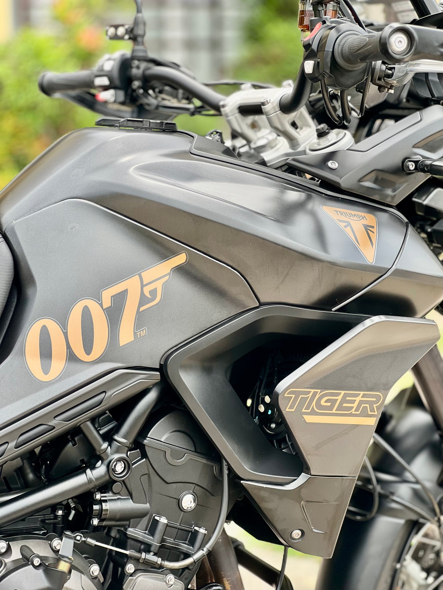 Limited 2023 Triumph Tiger Rally Pro James Bond Edition