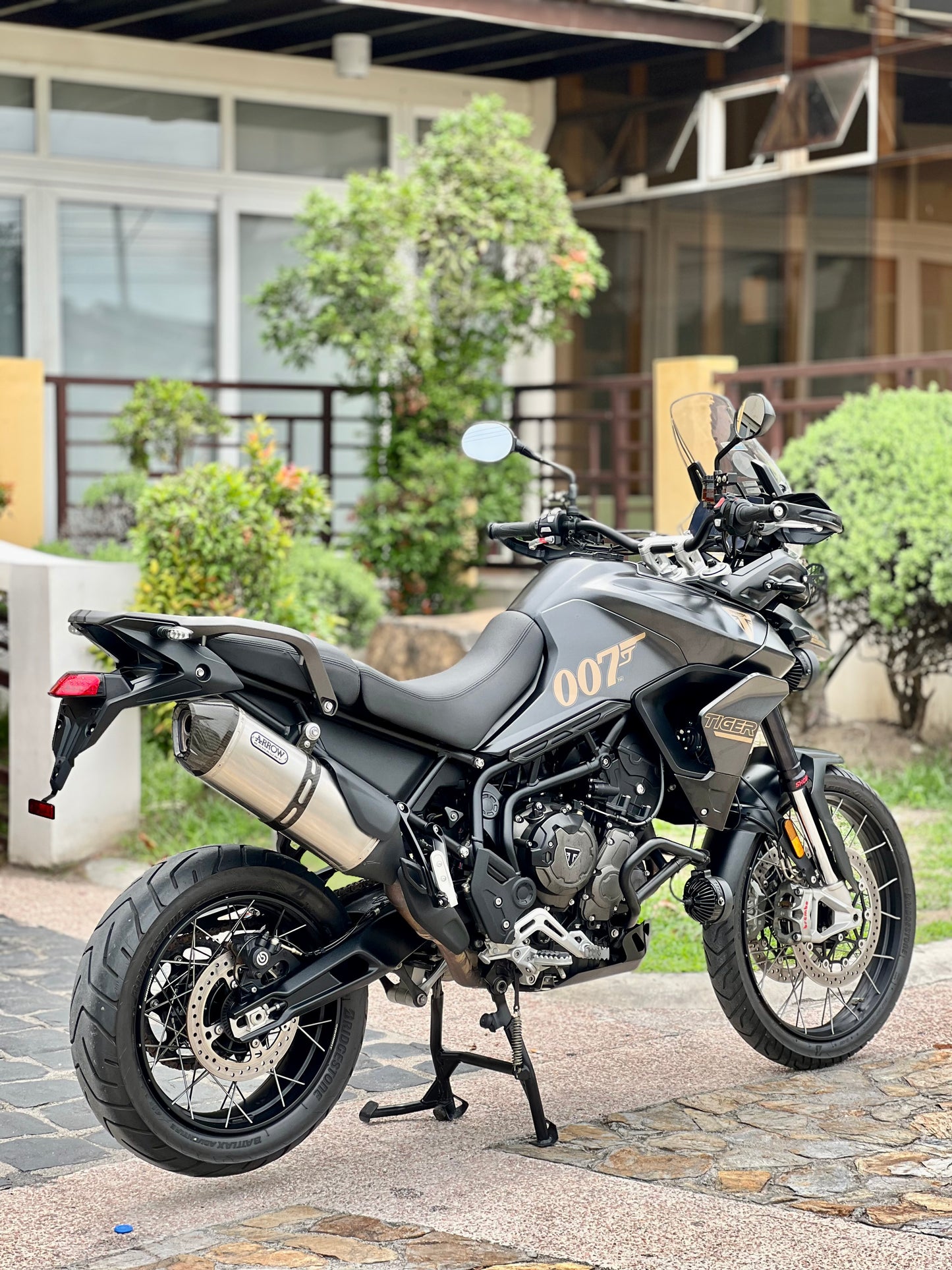 Limited 2023 Triumph Tiger Rally Pro James Bond Edition