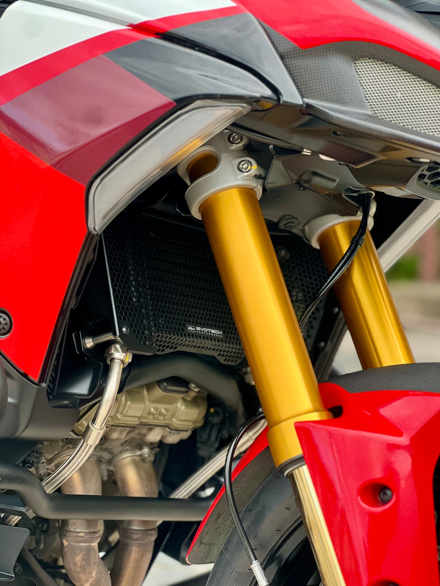2023 Ducati Multistrada V4 Pikes Peak