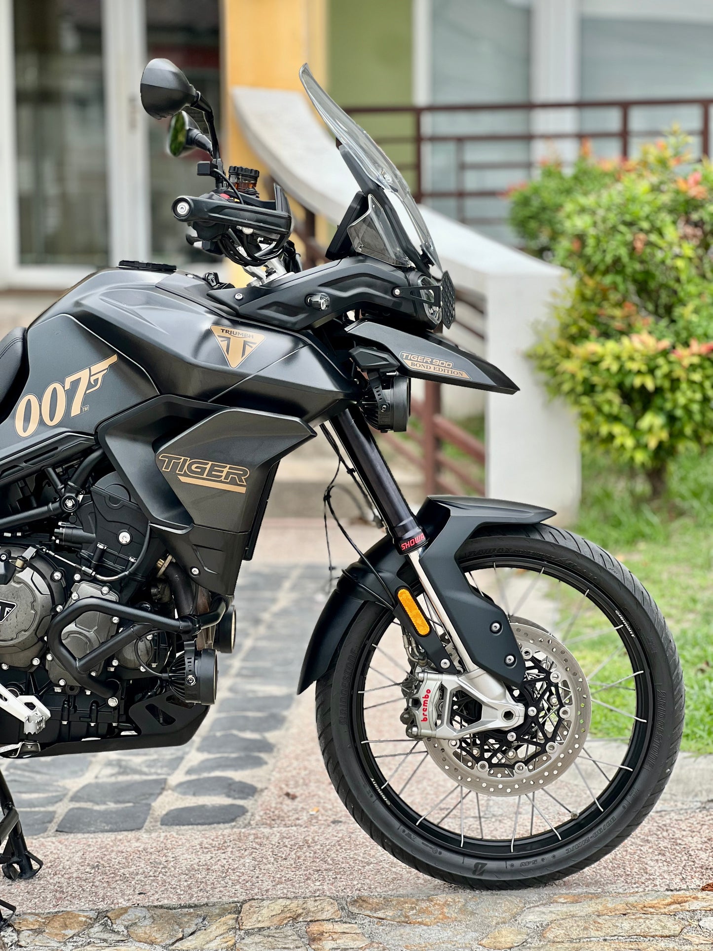 Limited 2023 Triumph Tiger Rally Pro James Bond Edition