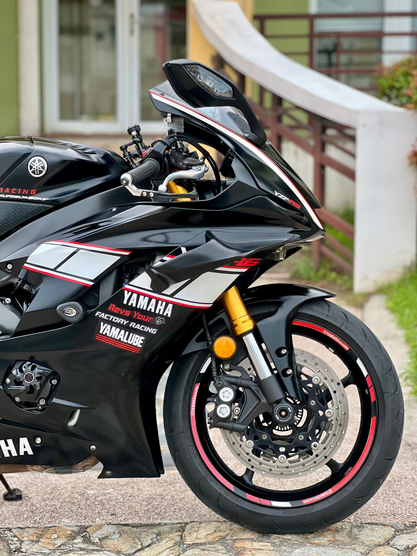 2019 Yamaha R6 Black
