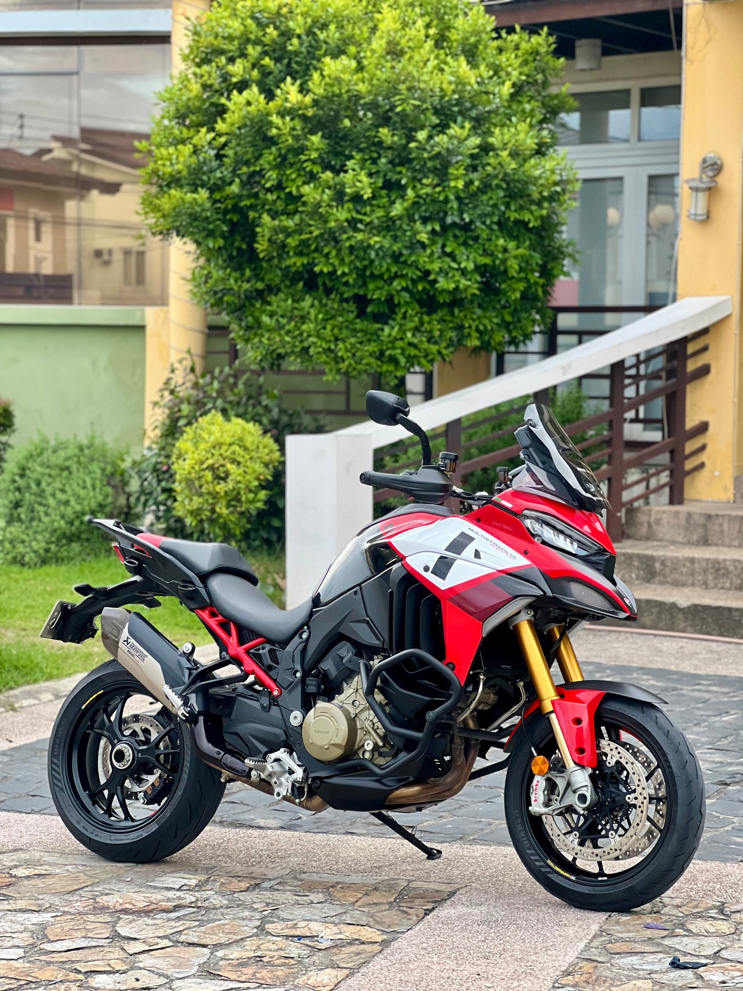 2023 Ducati Multistrada V4 Pikes Peak