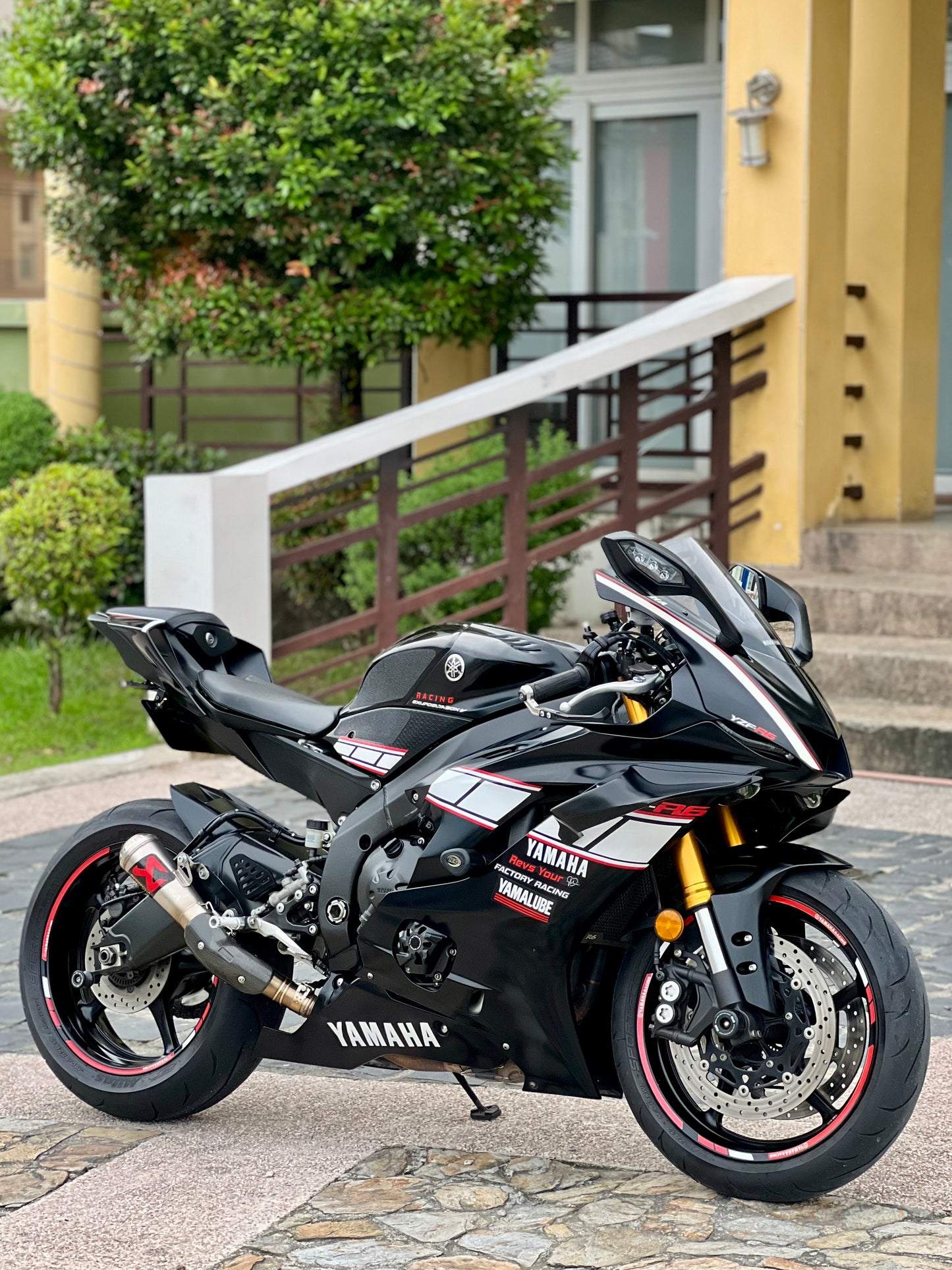 2019 Yamaha R6 Black