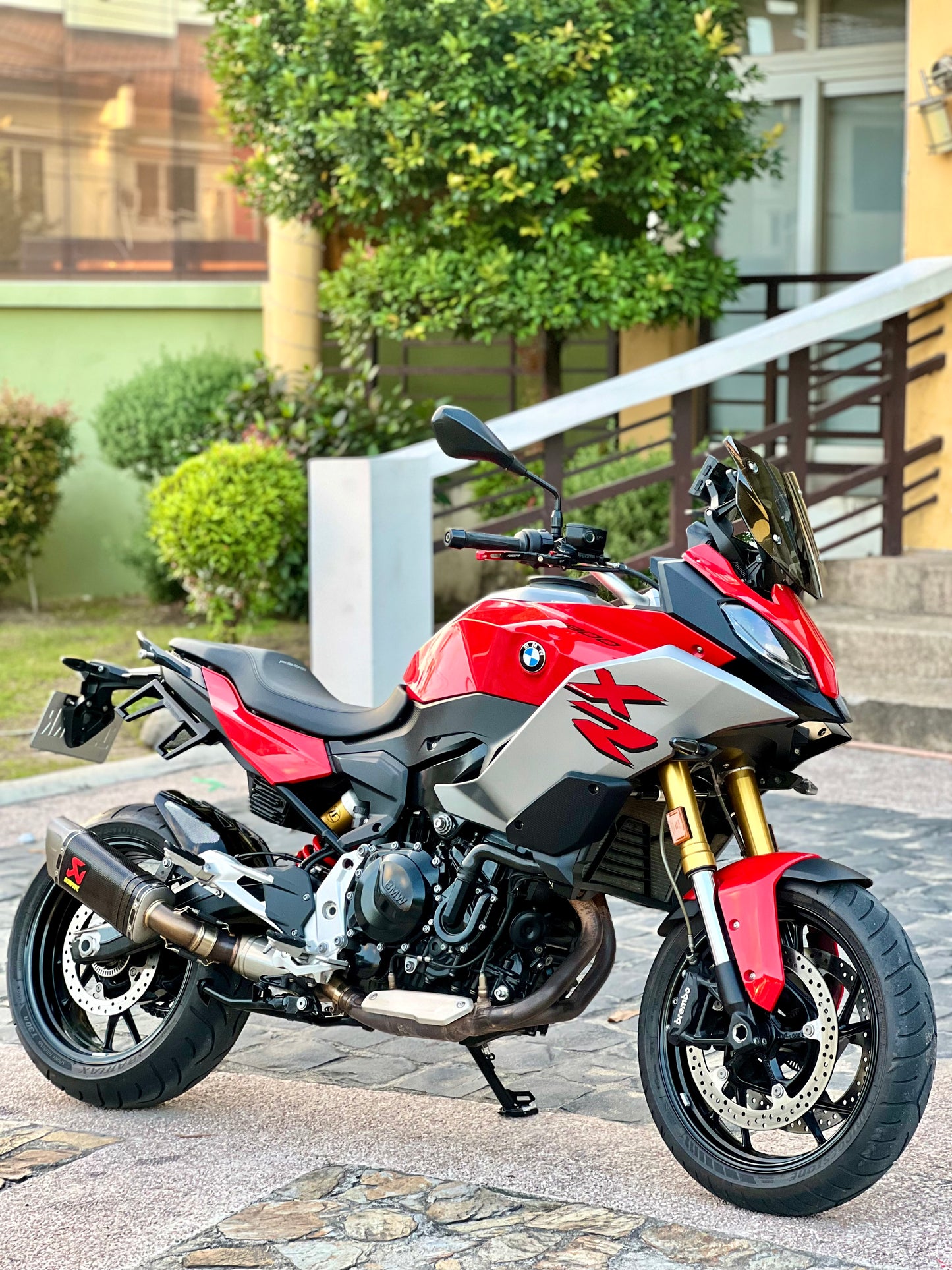 2022 BMW F900 XR Sports Red