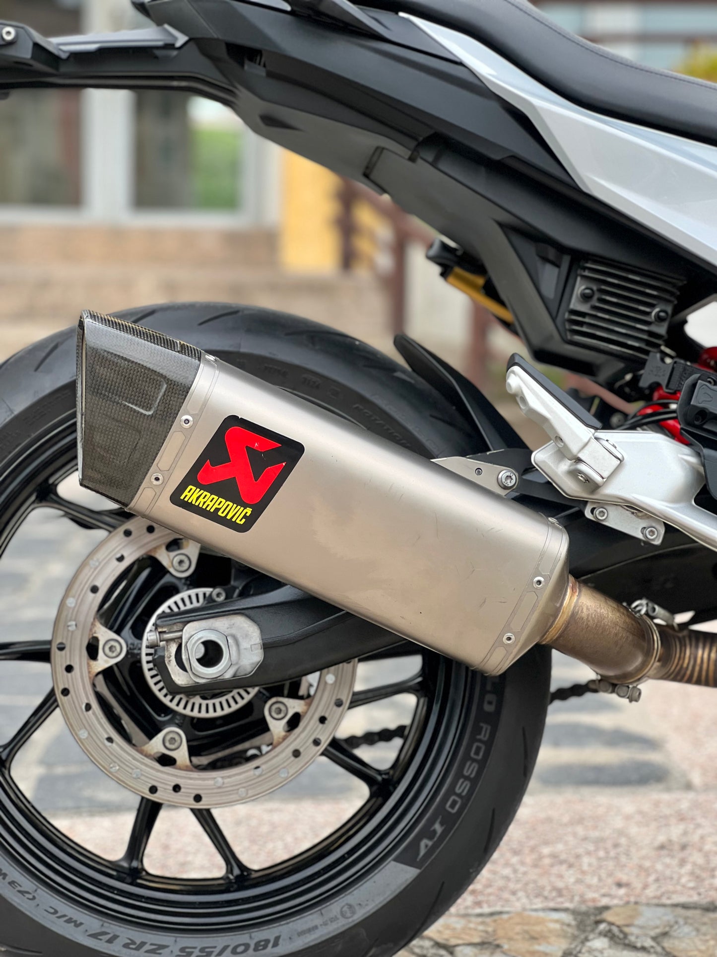 2022 BMW F900 R Sport