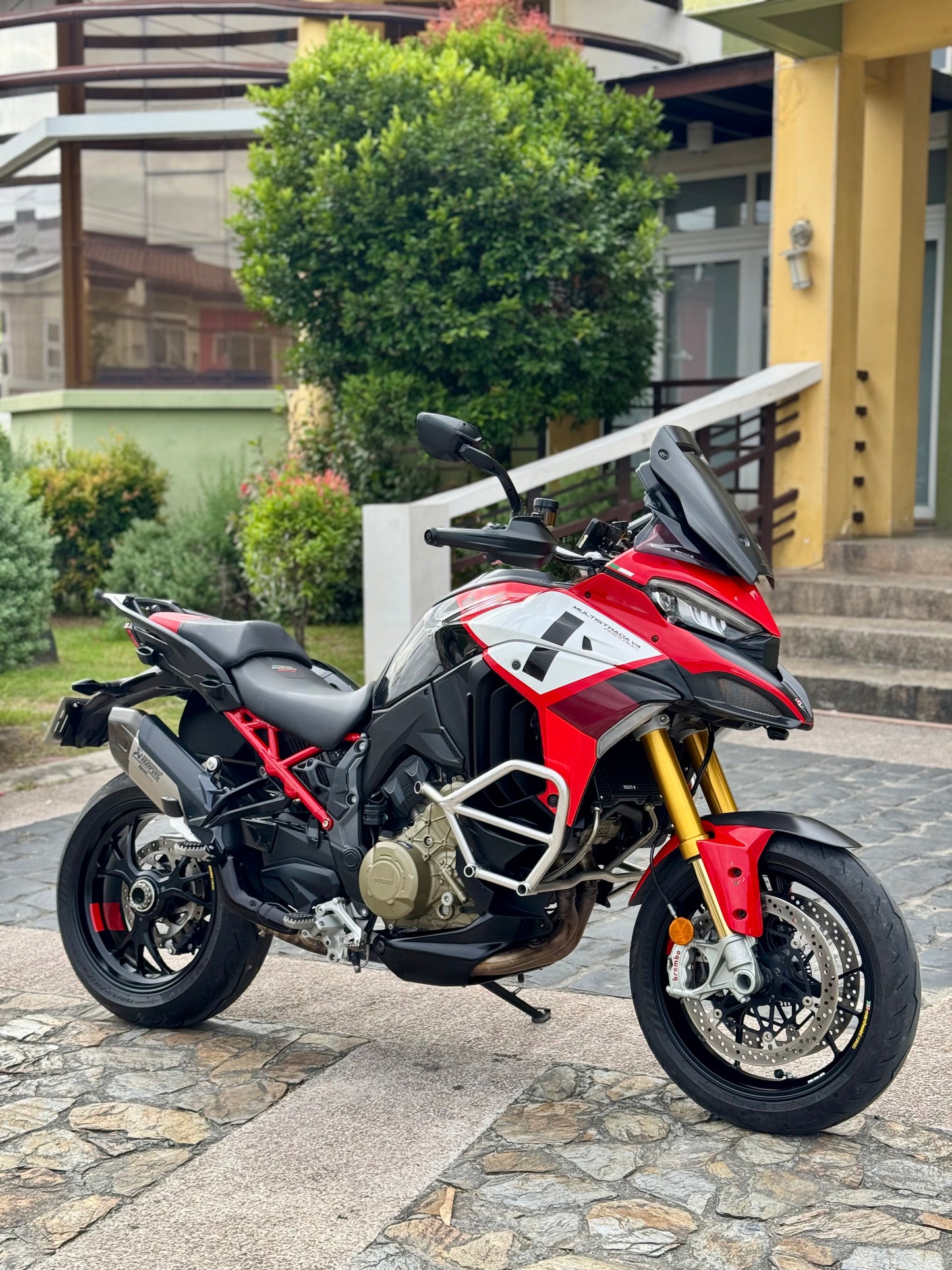 2023 Ducati Multistrada V4 Pikes Peak