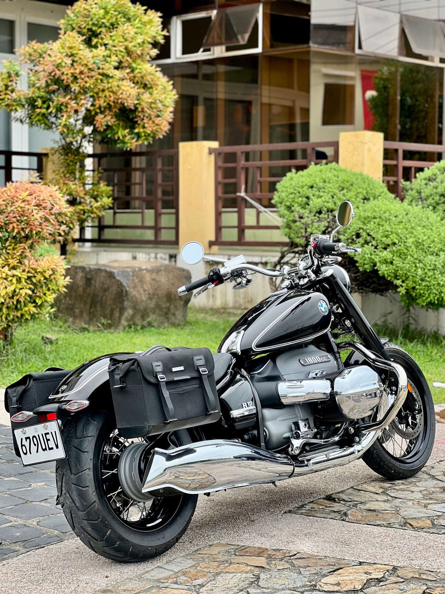 2022 BMW R18 First Edition