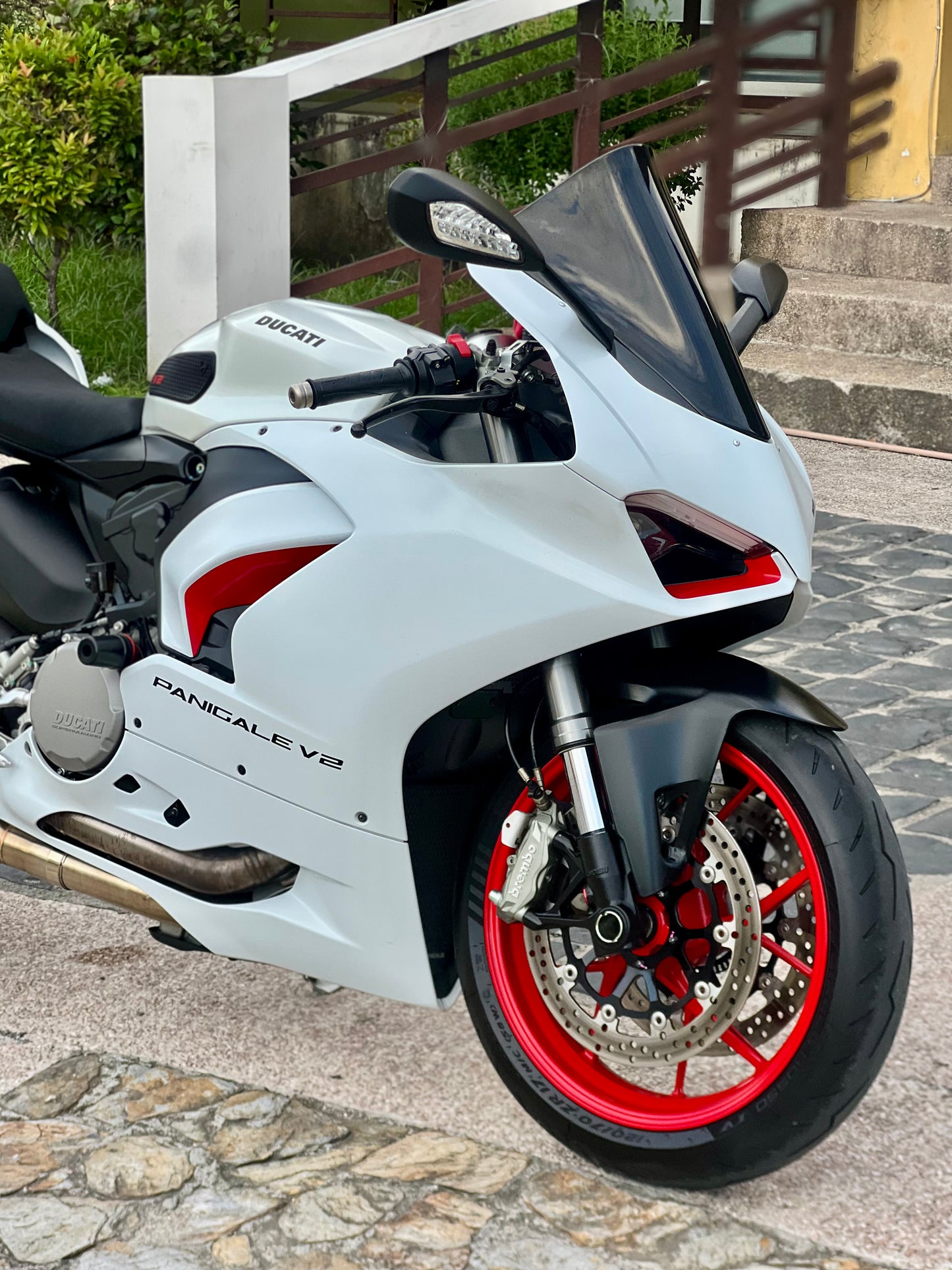 2023 Ducati Panigale V2 Rosso White