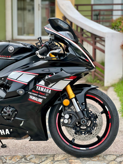 2019 Yamaha R6 Black