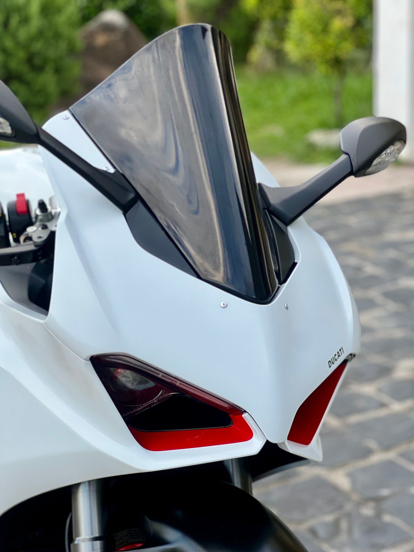 2023 Ducati Panigale V2 Rosso White