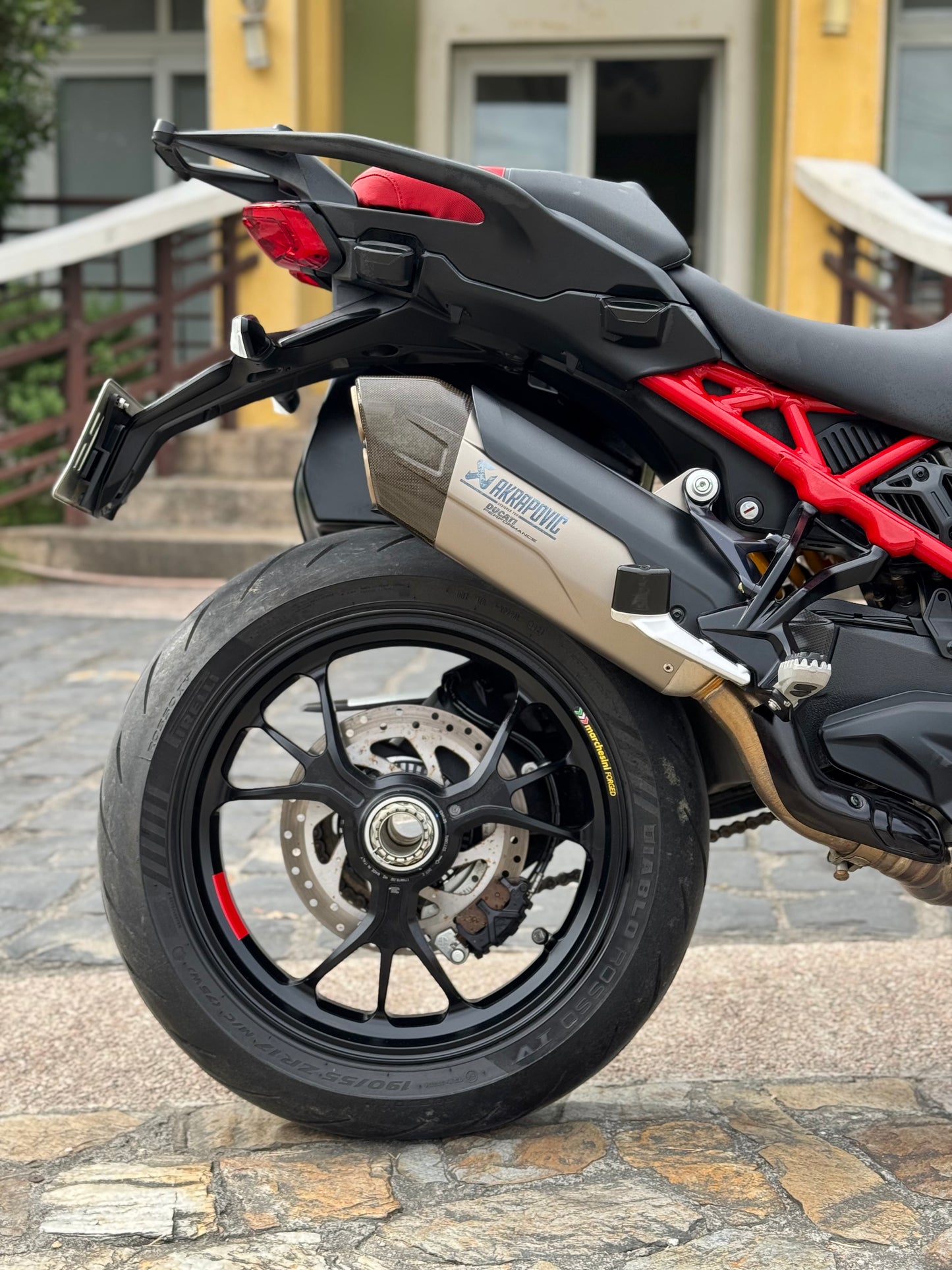 2023 Ducati Multistrada V4 Pikes Peak