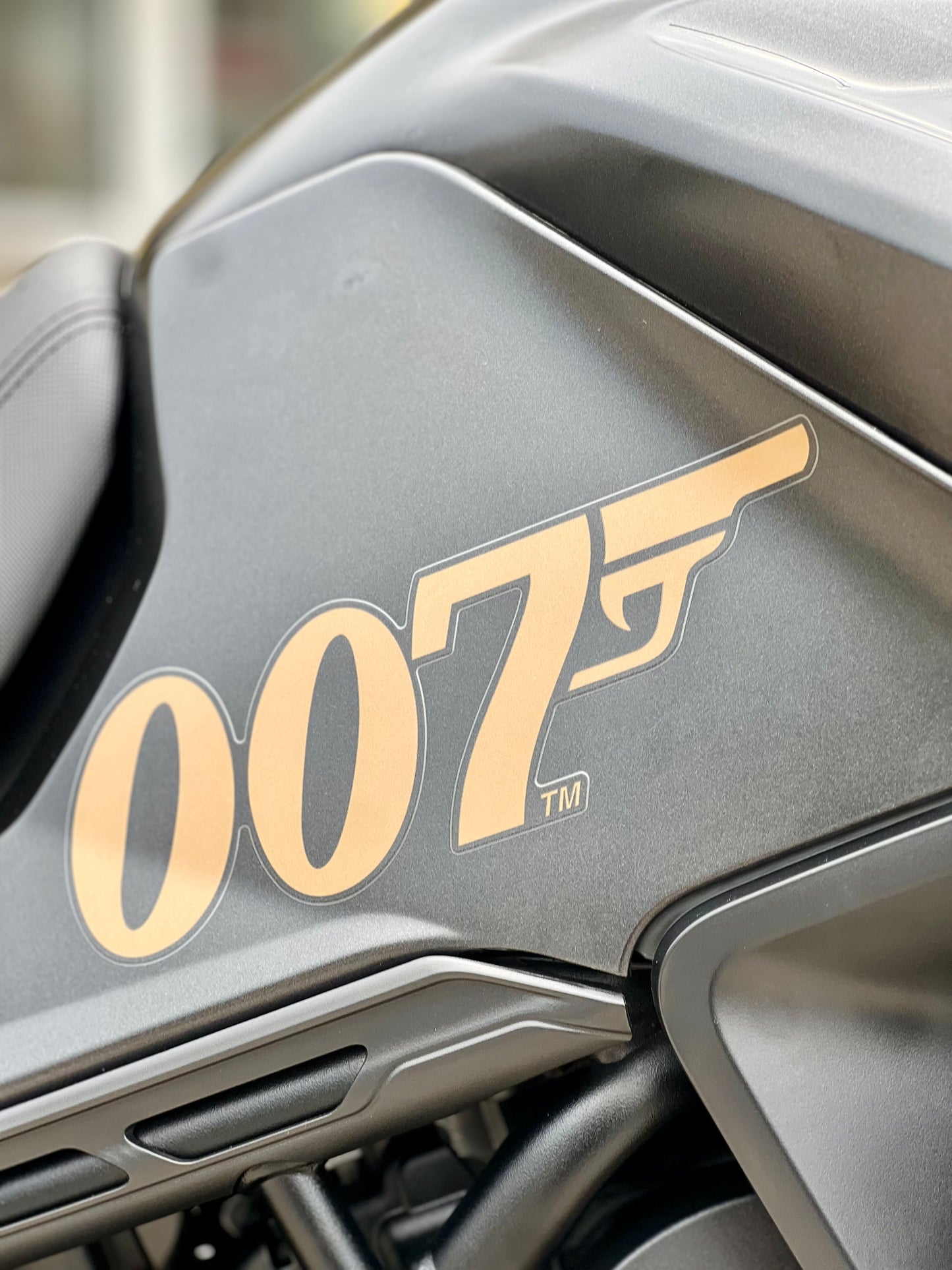 Limited 2023 Triumph Tiger Rally Pro James Bond Edition
