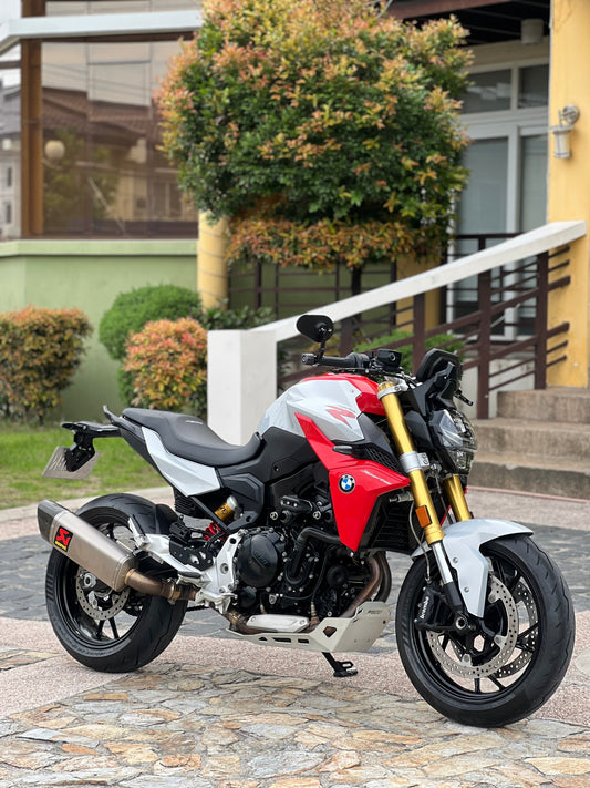 2022 BMW F900 R Sport