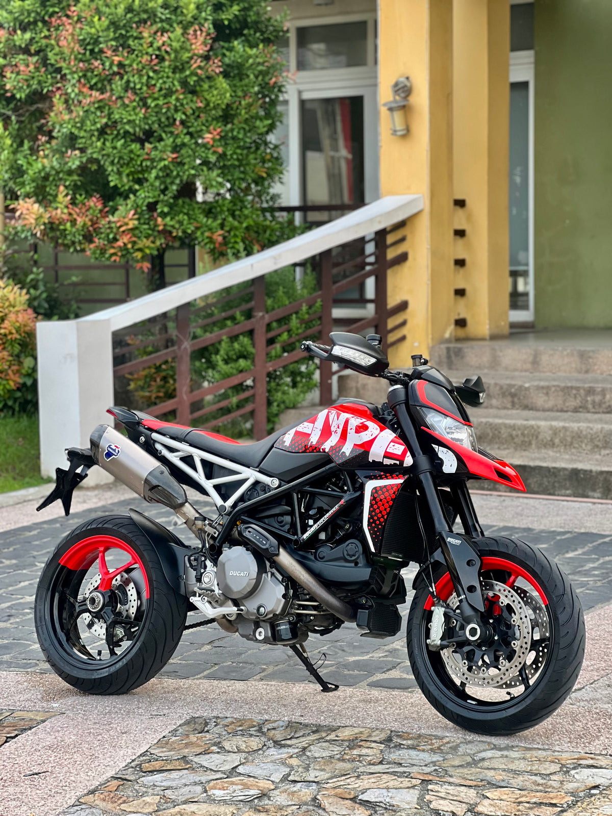 2022 Ducati Hypermotard 950 RVE