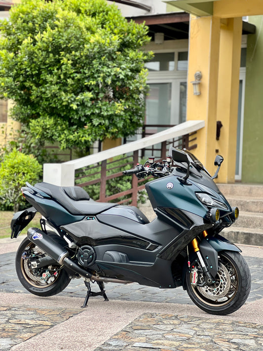 2023 Yamaha Tmax Techmax fully loaded worth 600k+