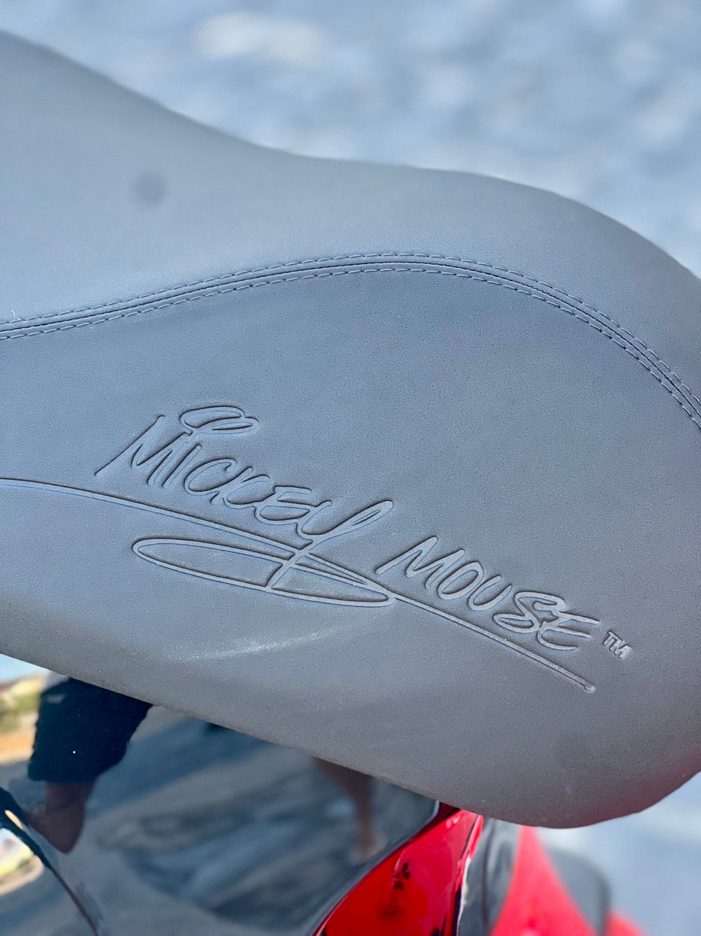 2024 Vespa Primavera SE Mickey Mouse
