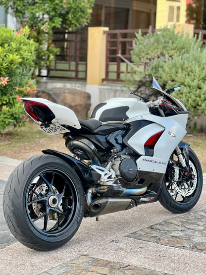2021 Ducati Panigale V2 White worth 400k+ upgrades