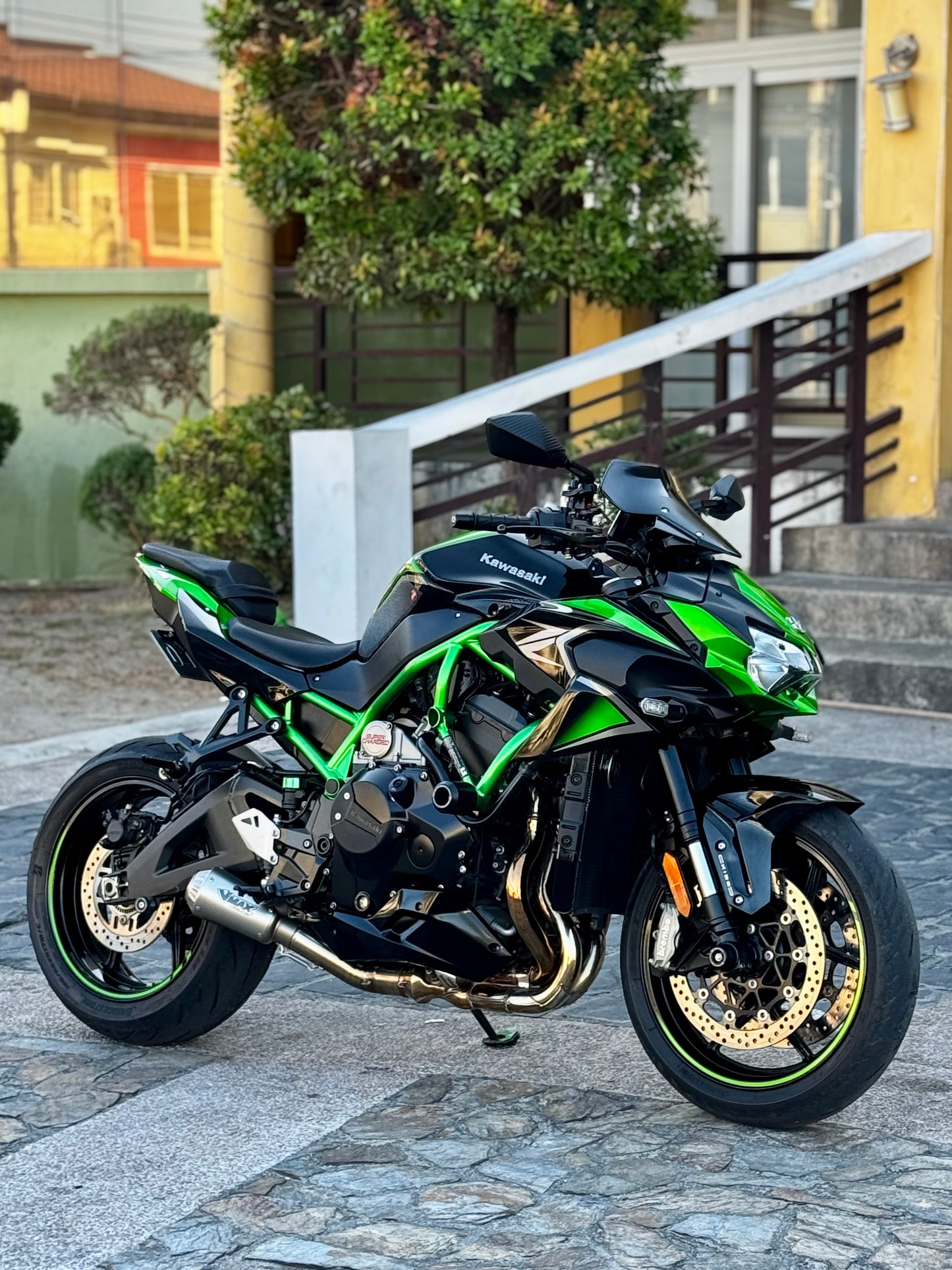 2022 Kawasaki ZH2 Supercharged