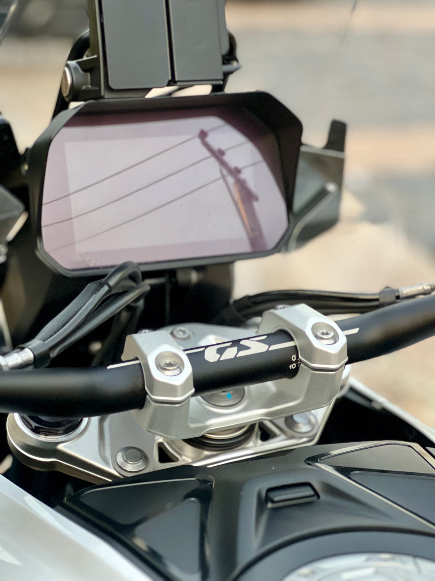 2025 BMW GS1300 White