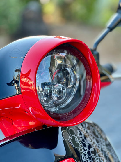 2024 Vespa Primavera SE Mickey Mouse