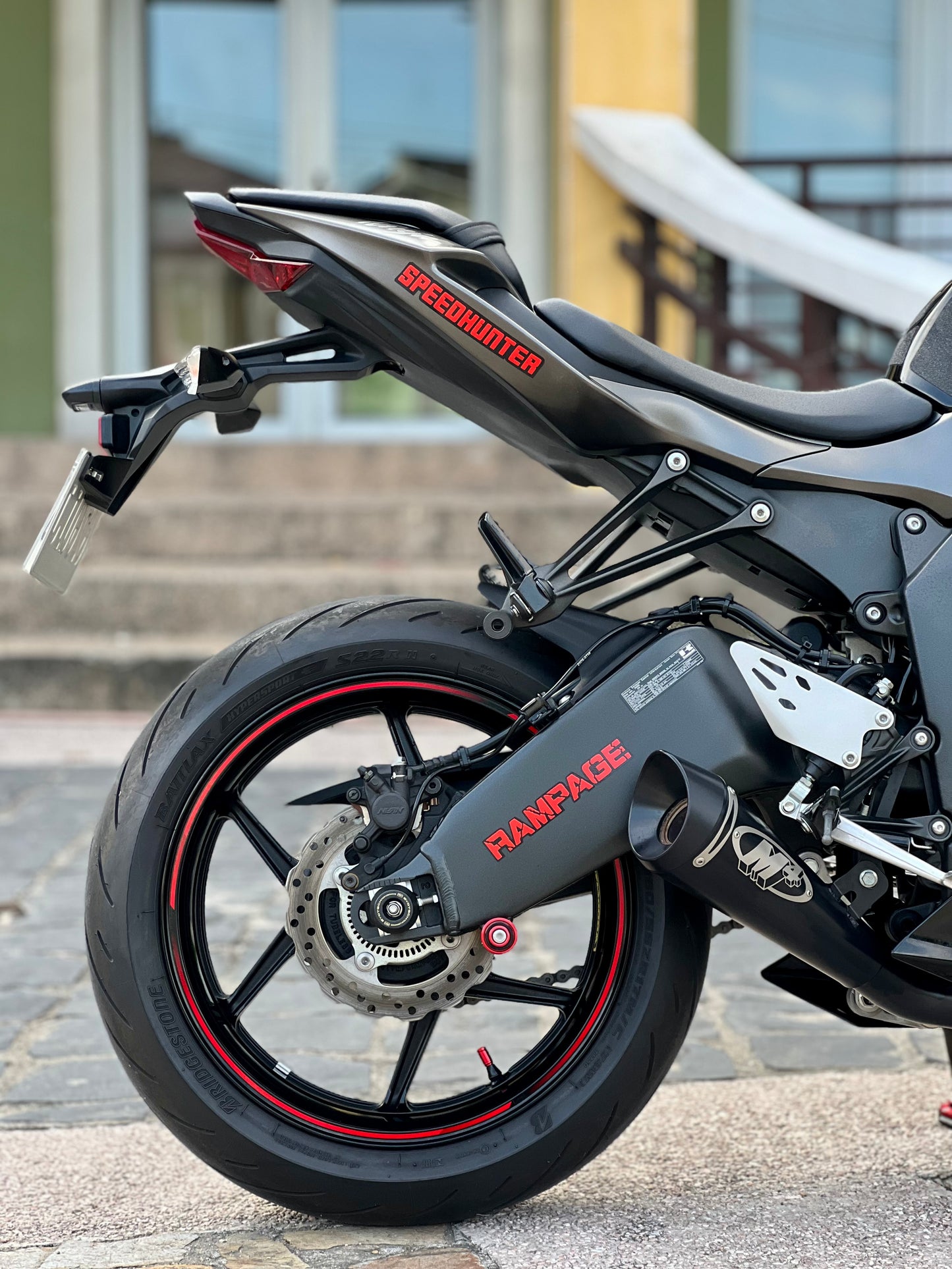 2022 Kawasaki ZX6R Gray