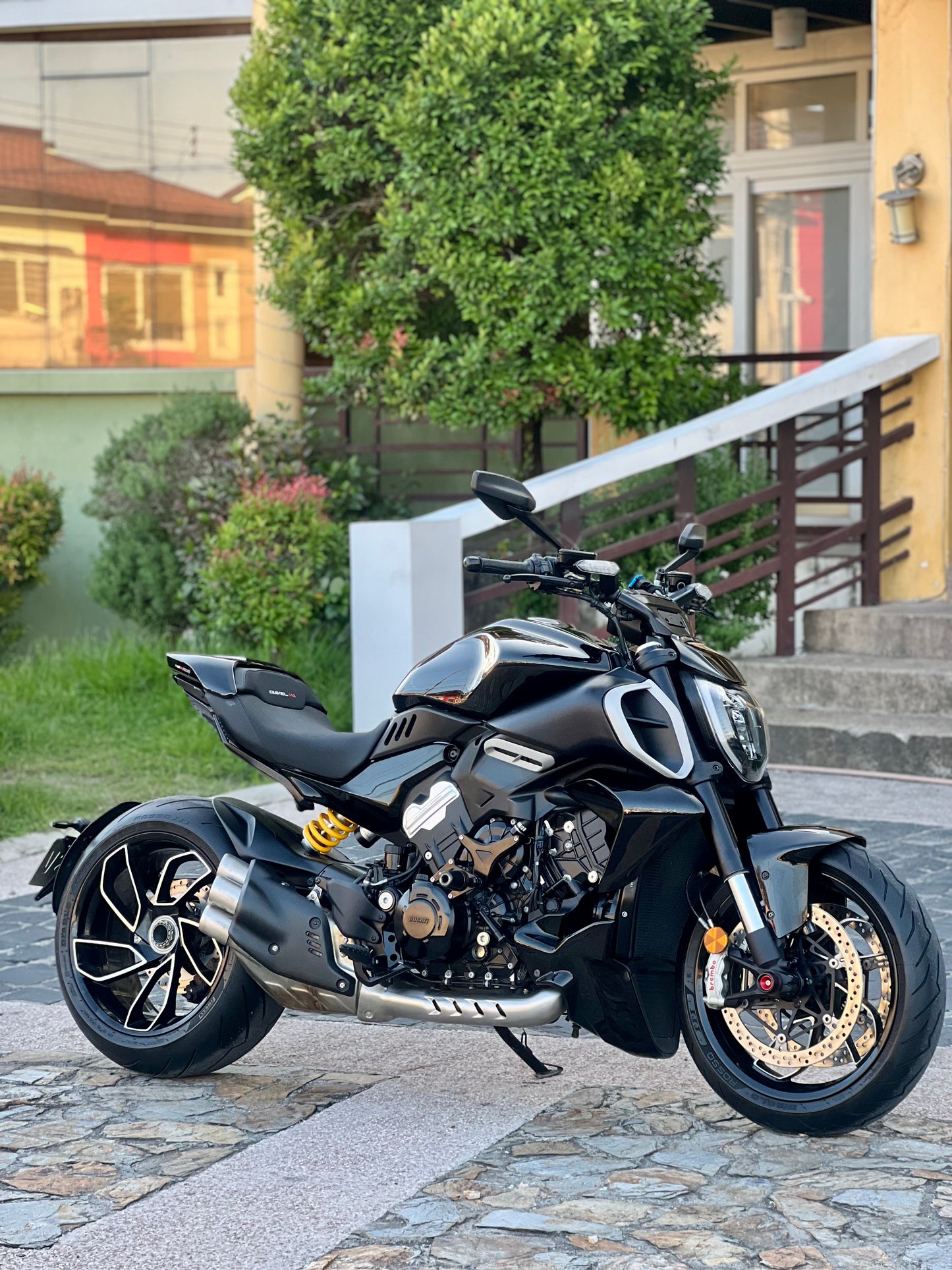 2023 Ducati Diavel V4 Black