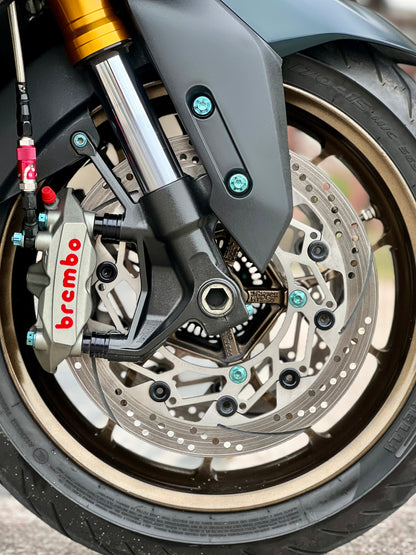 2023 Yamaha Tmax Techmax fully loaded worth 600k+