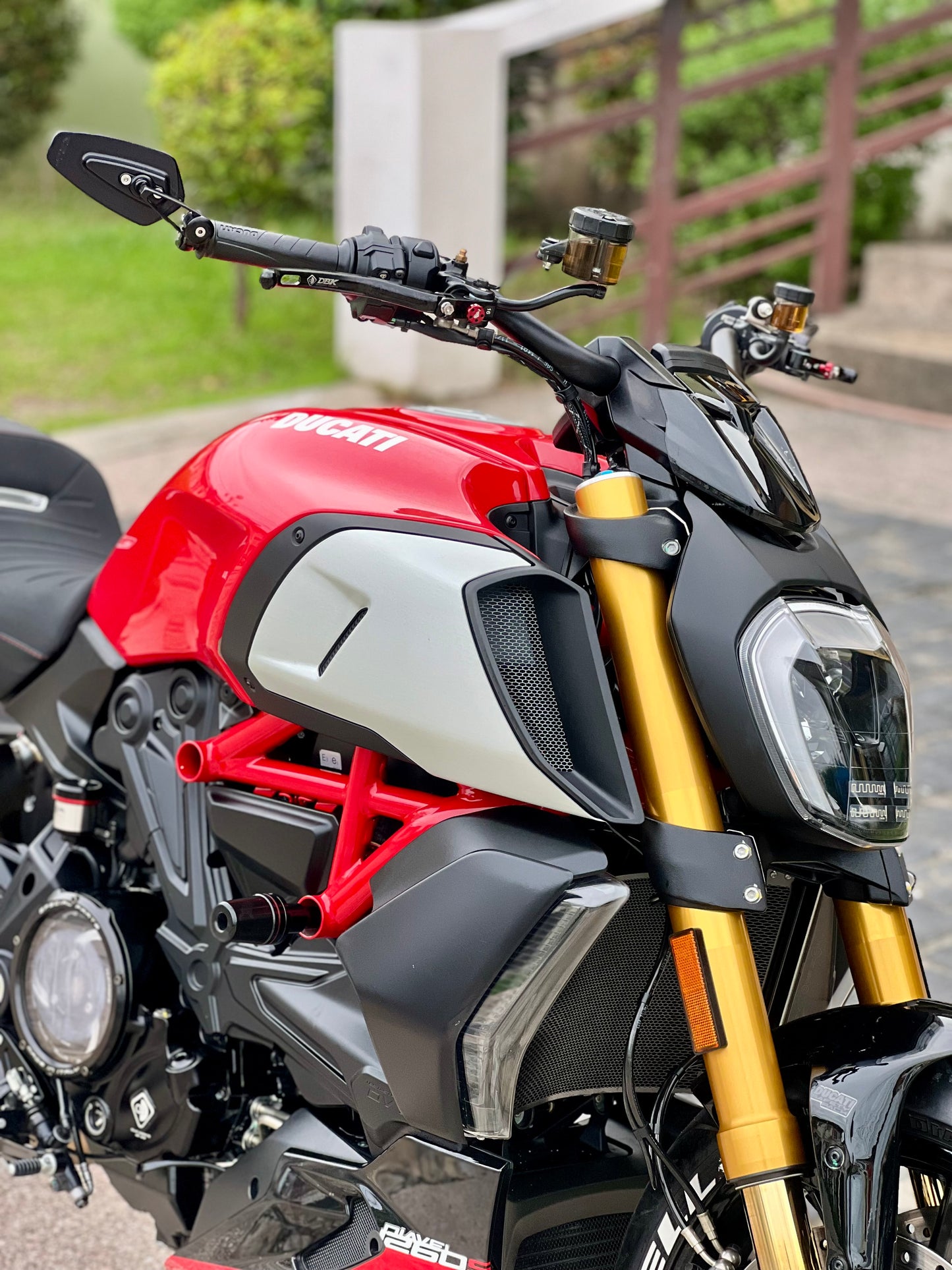 2021 Loaded Ducati Diavel 1260s Red
