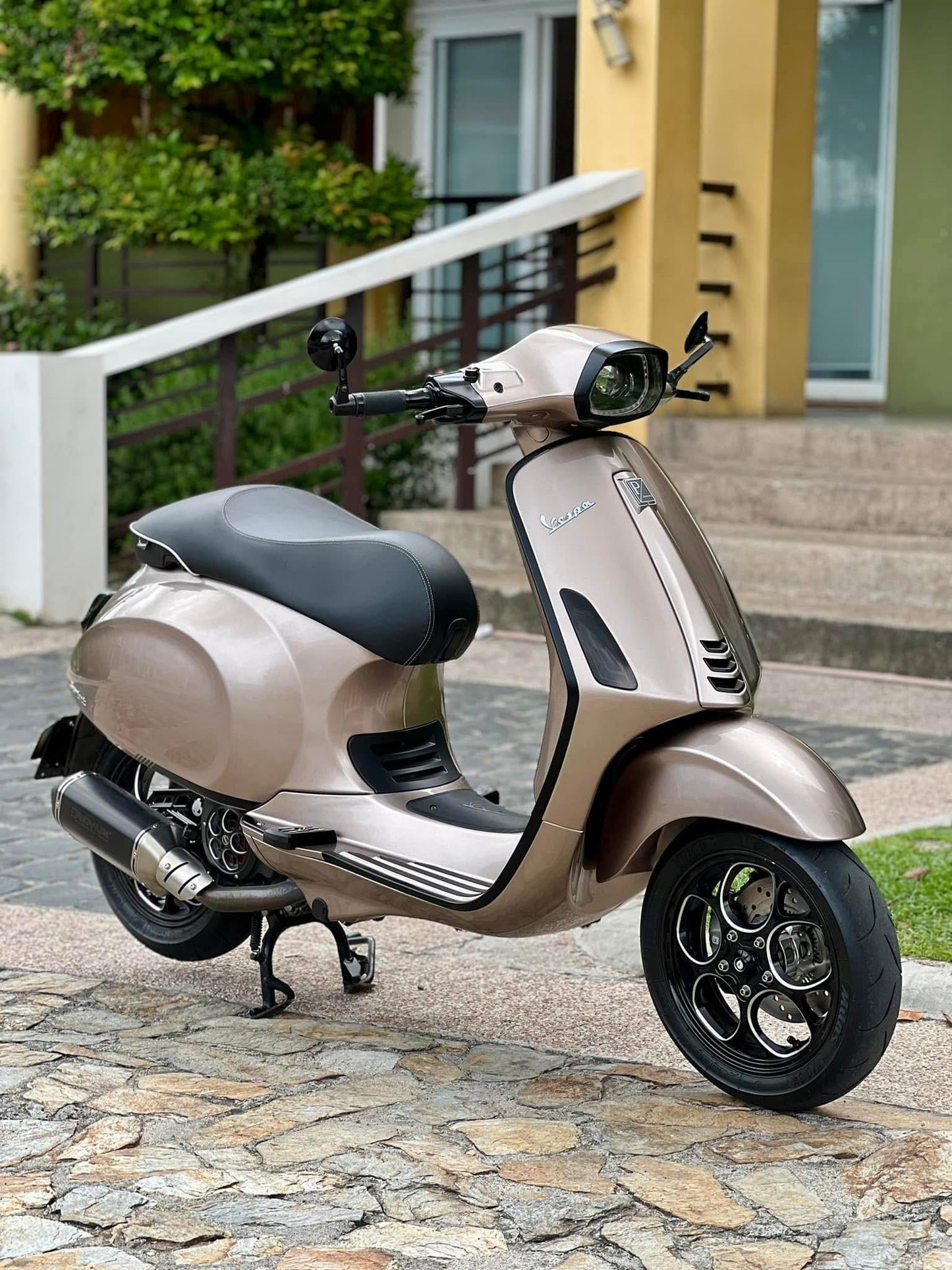 2021 Vespa Sprint S 150 upgrades worth 800k+