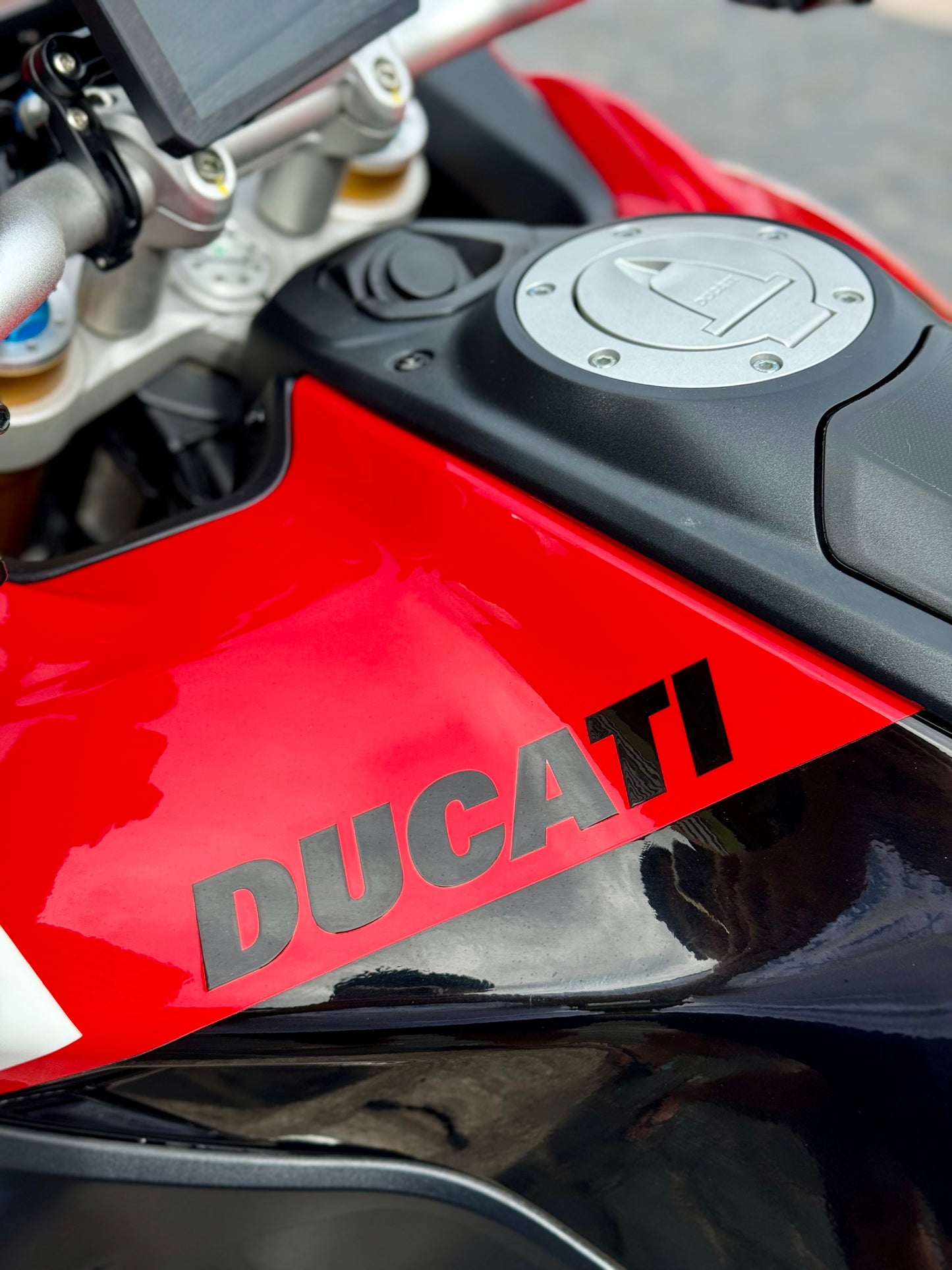 2023 Ducati Multistrada V4 Pikes Peak