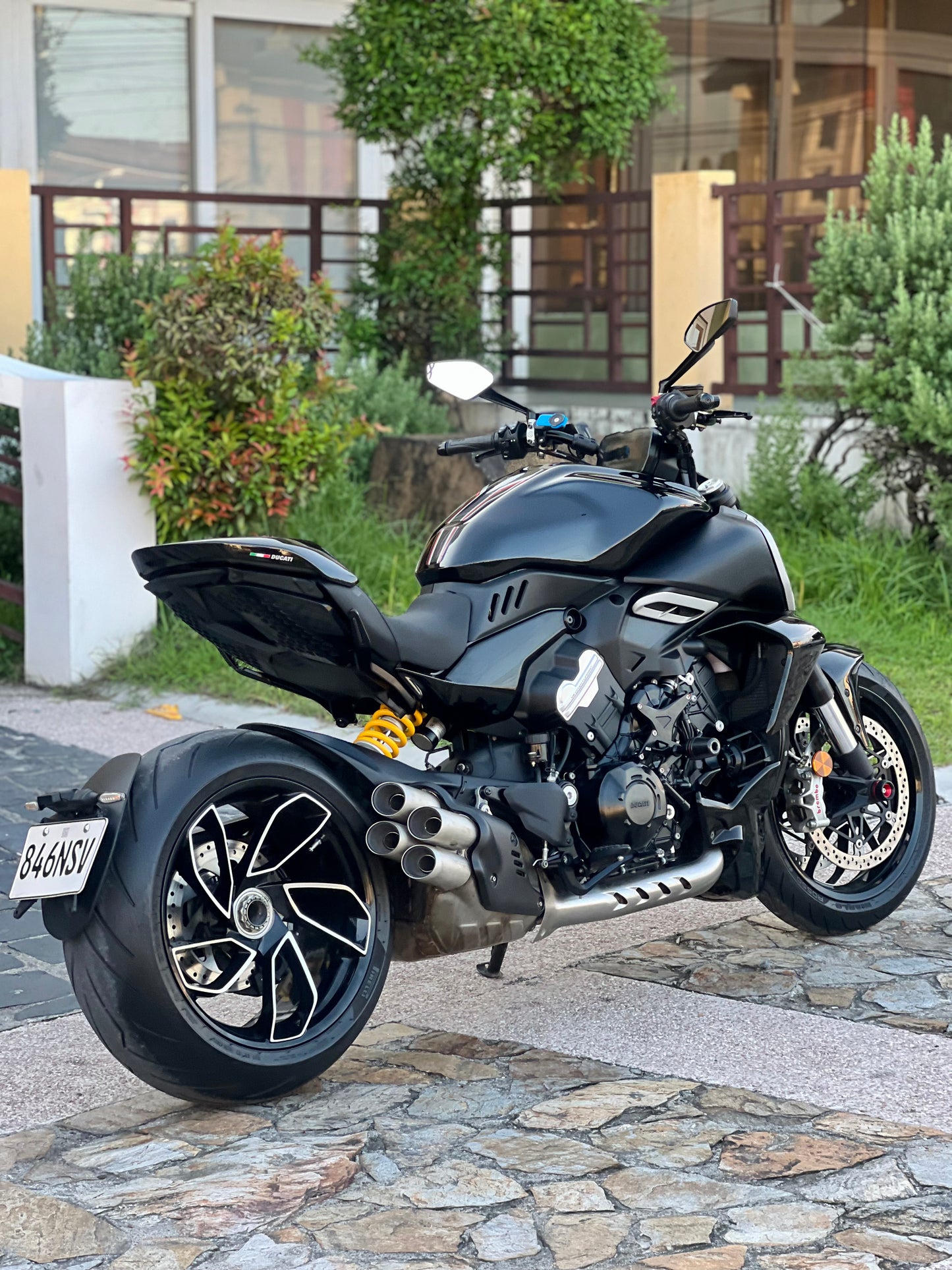 2023 Ducati Diavel V4 Black