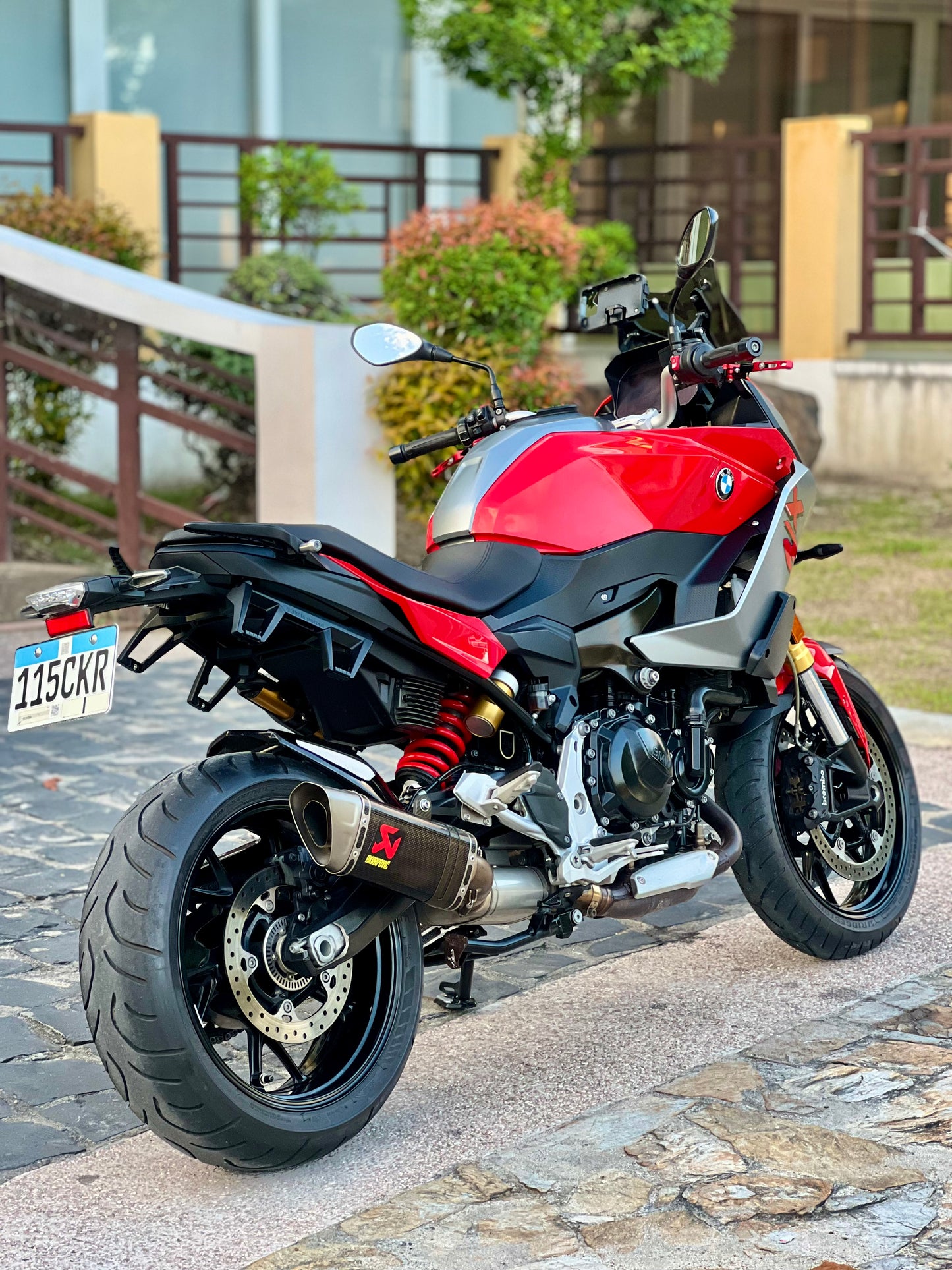 2022 BMW F900 XR Sports Red
