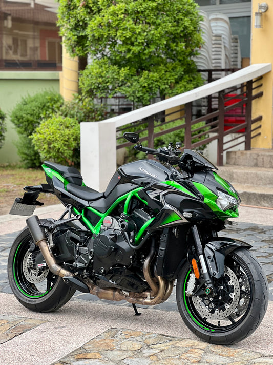 2021 Kawasaki ZH2 Supercharged Black