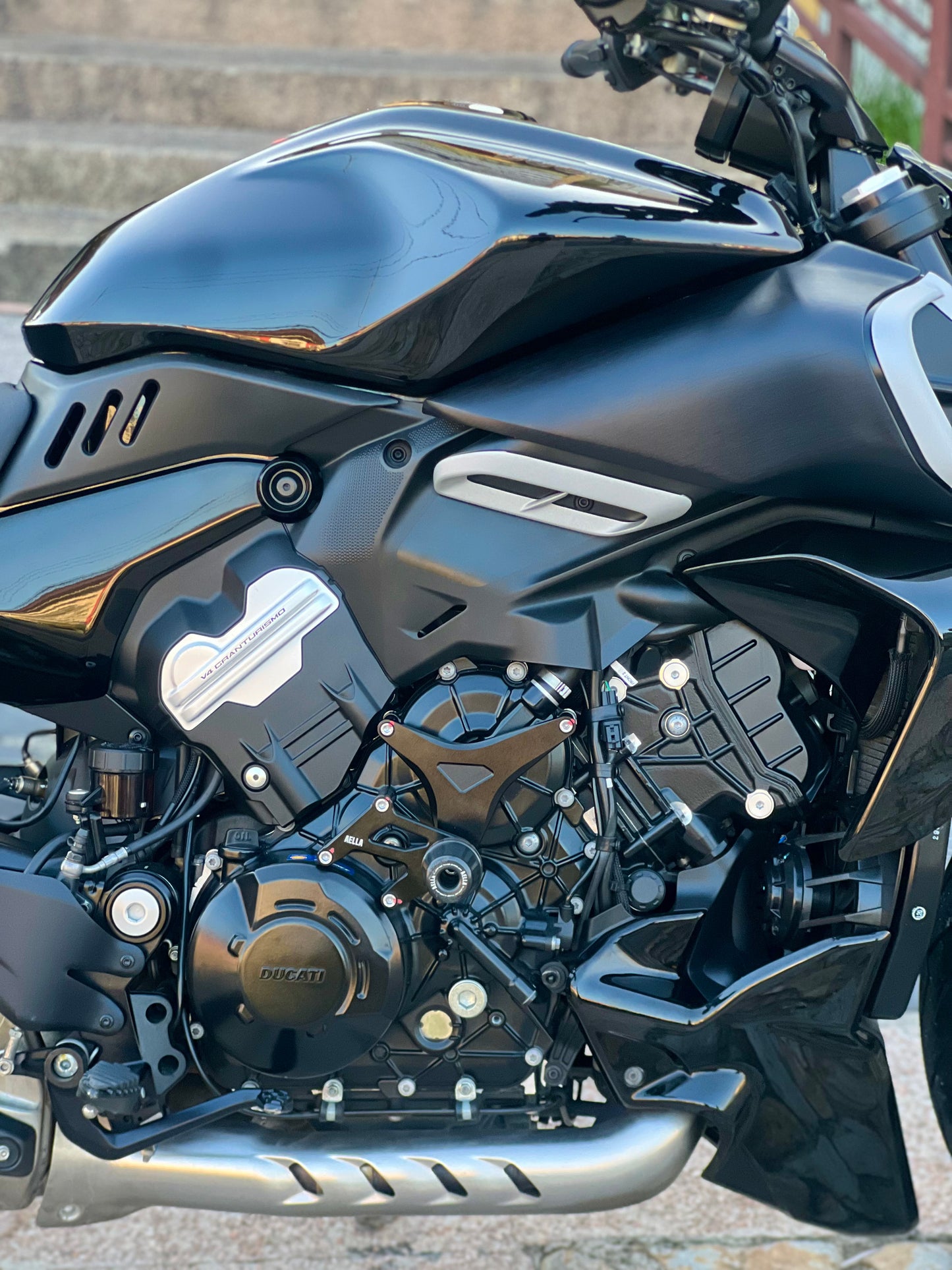 2023 Ducati Diavel V4 Black