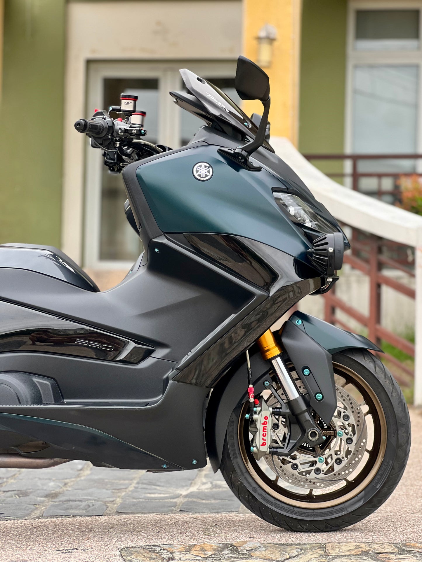 2023 Yamaha Tmax Techmax fully loaded worth 600k+