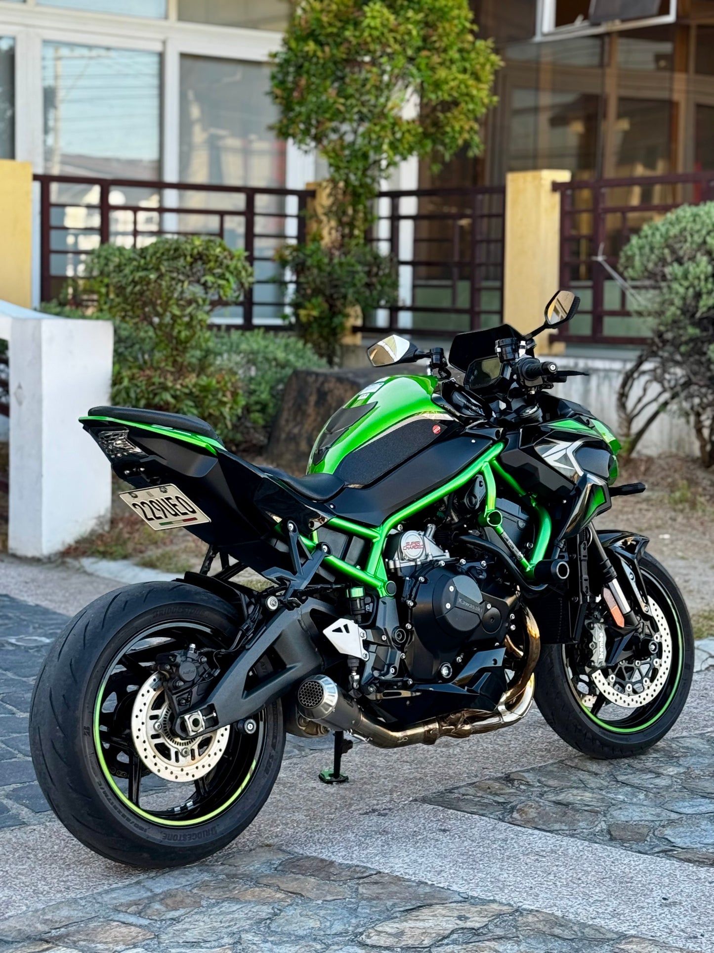 2022 Kawasaki ZH2 Supercharged