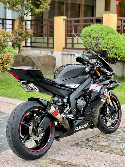 2019 Yamaha R6 Black